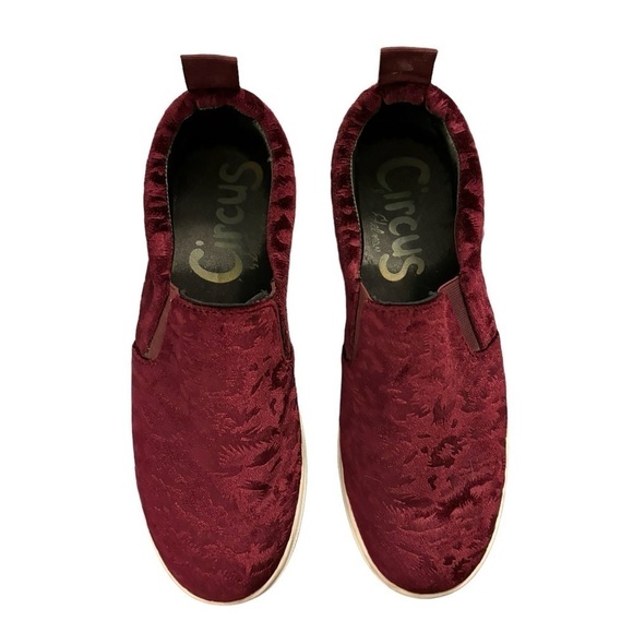 Circus by Sam Edelman Scotlyn Wine Animal Spot Velvet Slip On Sneaker Shoe 8.5 - Picture 9 of 12